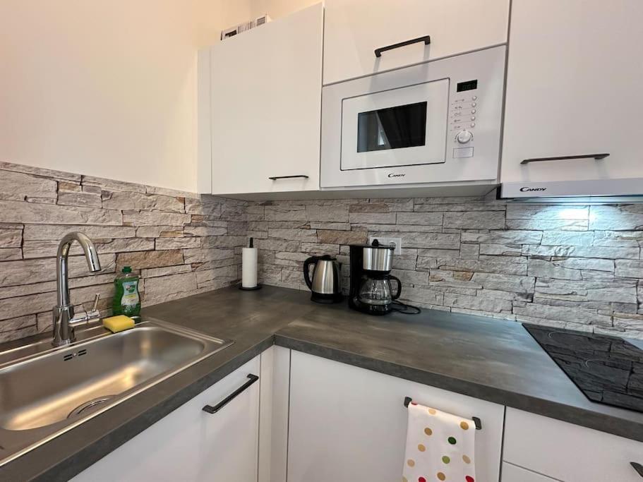 Apartamento 1 Florenc Hlavni Mesto Romantic *