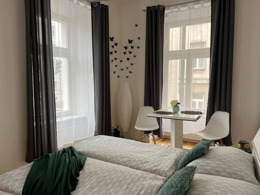 Apartamento 1 Florenc Hlavni Mesto Romantic *